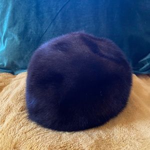 Vintage, dark brown mink fur hat, matches coat in separate post. 6.5” across